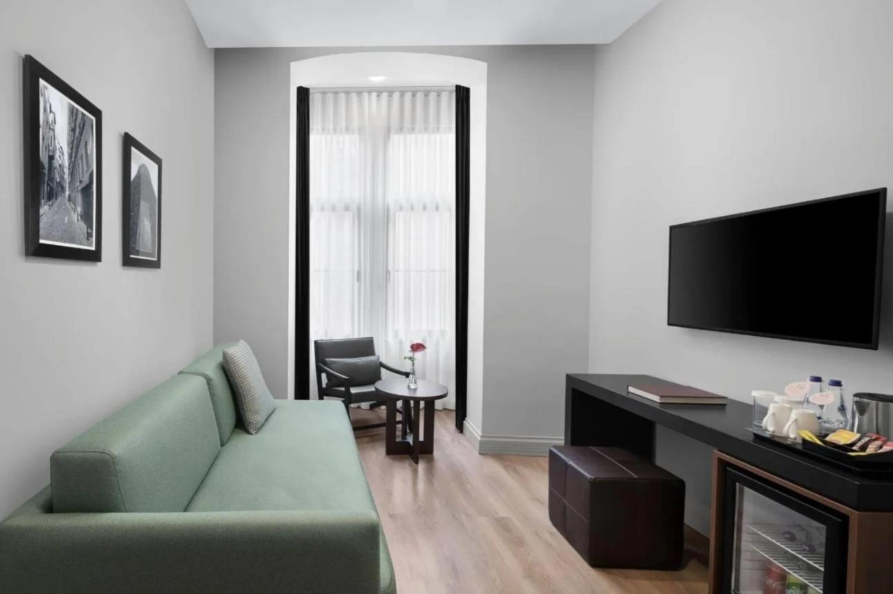 Akka Taksim-special Class 2*